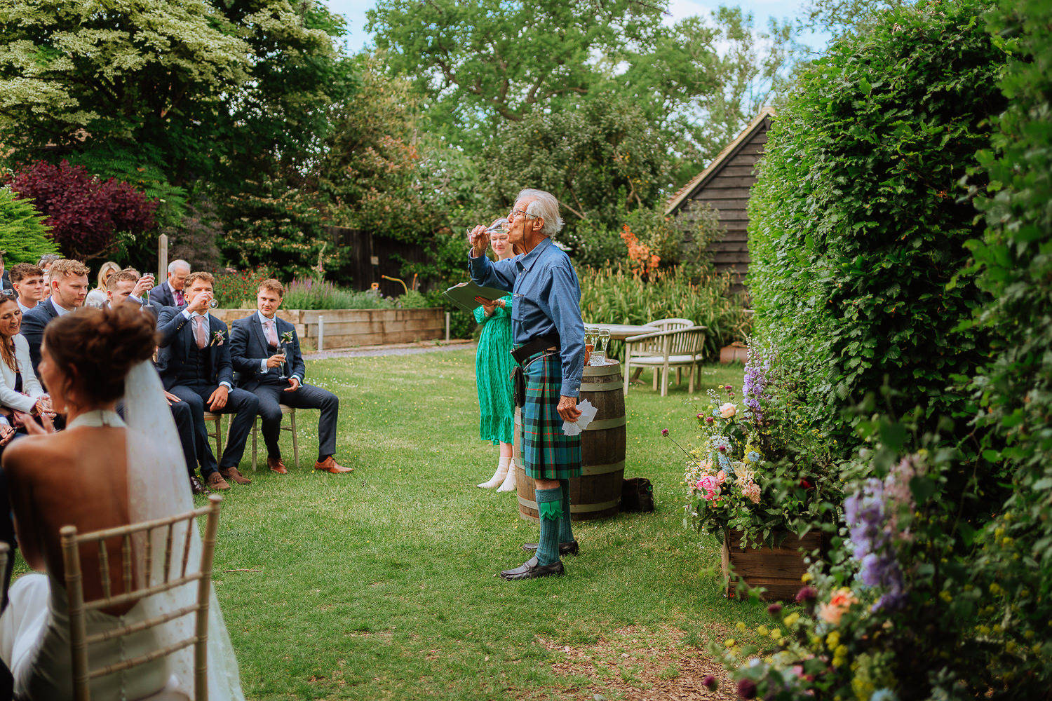 OLD LUXTERS BARN WEDDING PHOTOGRAPHY OXFORDSHIRE 005 OLD LUXTERS BARN WEDDING PHOTOGRAPHY OXFORDSHIRE 005